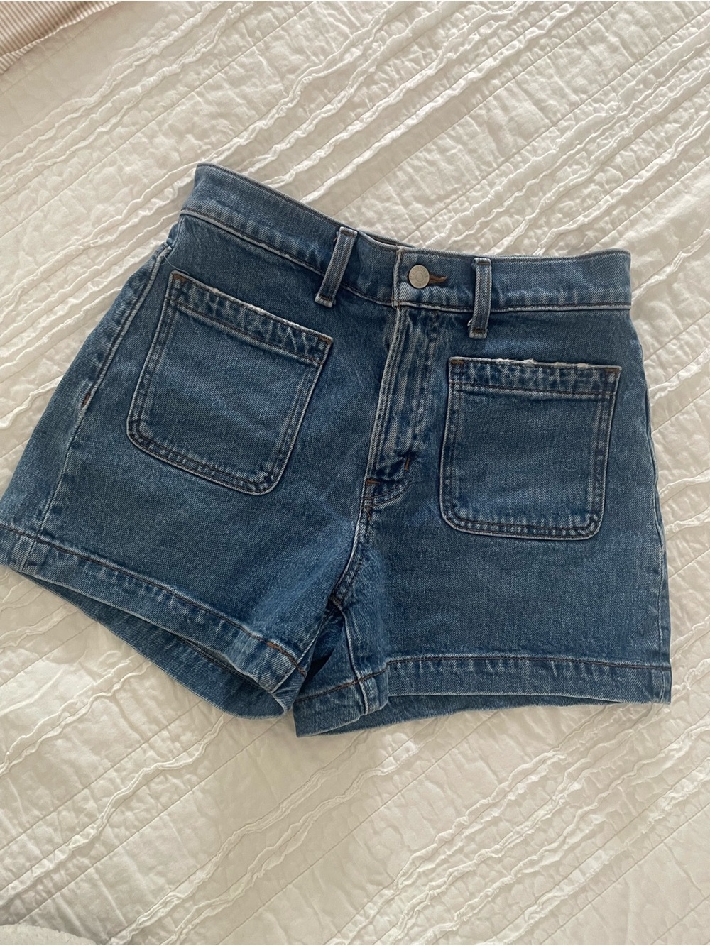Madewell High-Rise Denim Patch Pocket Shorts